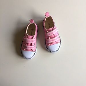 pink canvas tennies